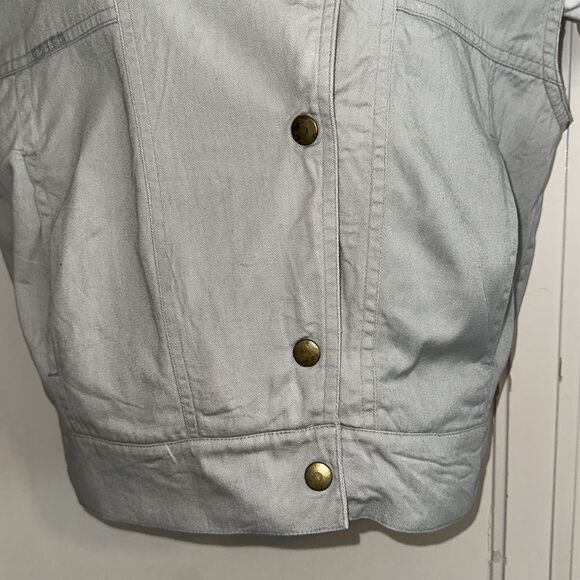 Vintage 80s Sasson Military Camp Light Gray Sleeveless Snap Up Cotton Denim Vest - Picture 3 of 8